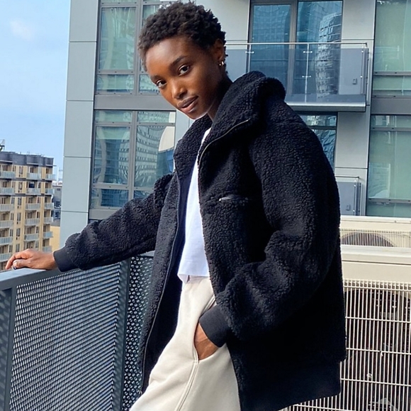 Aritzia Teddy Jacket EUC - Picture 3 of 3